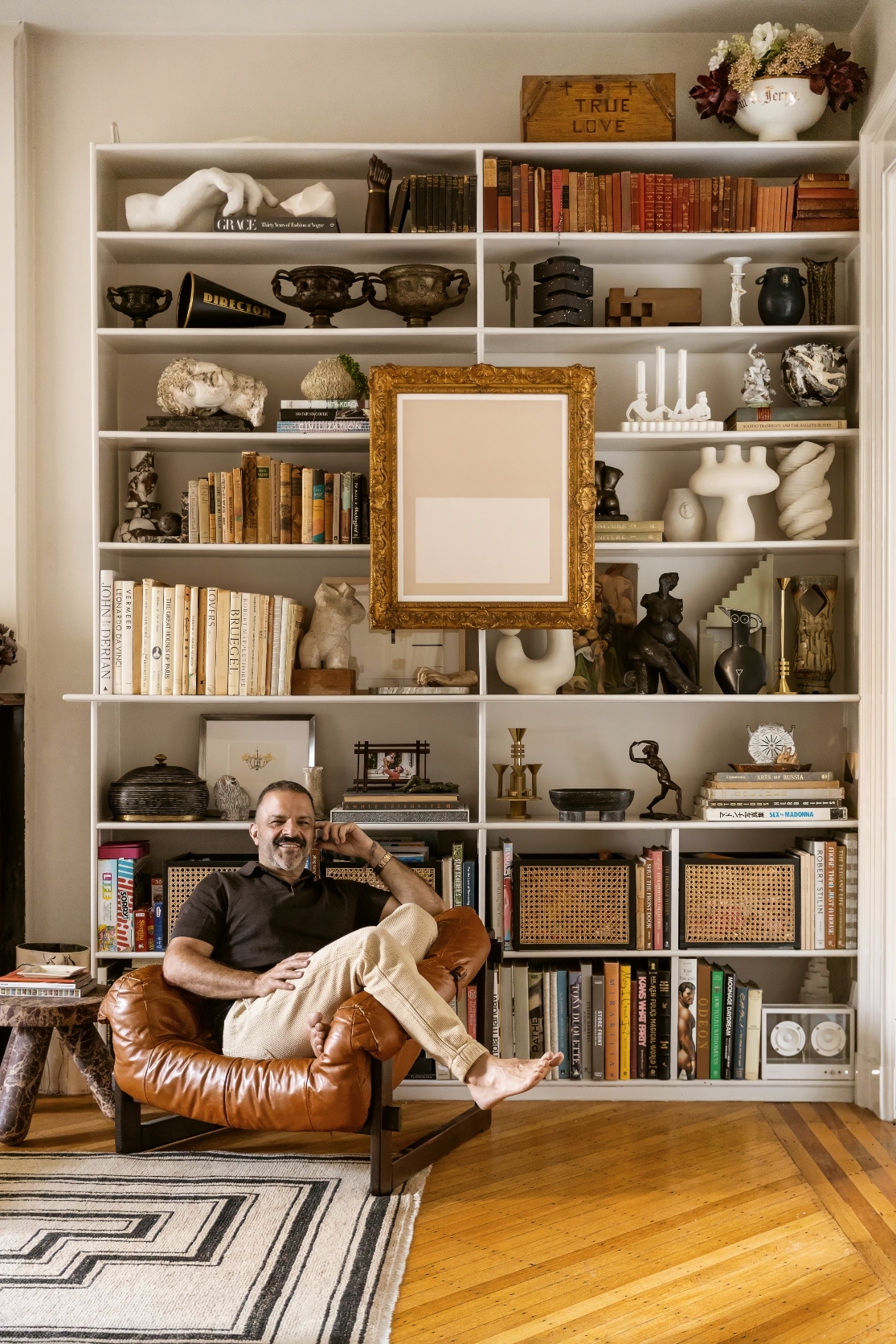 Jason Saft, home staging expert and RESACON speaker, seated in a well-curated space, discussing home staging trends and buyer preferences.